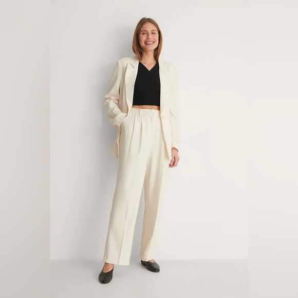 Open Back Knitted Top - Picture 2 of 4